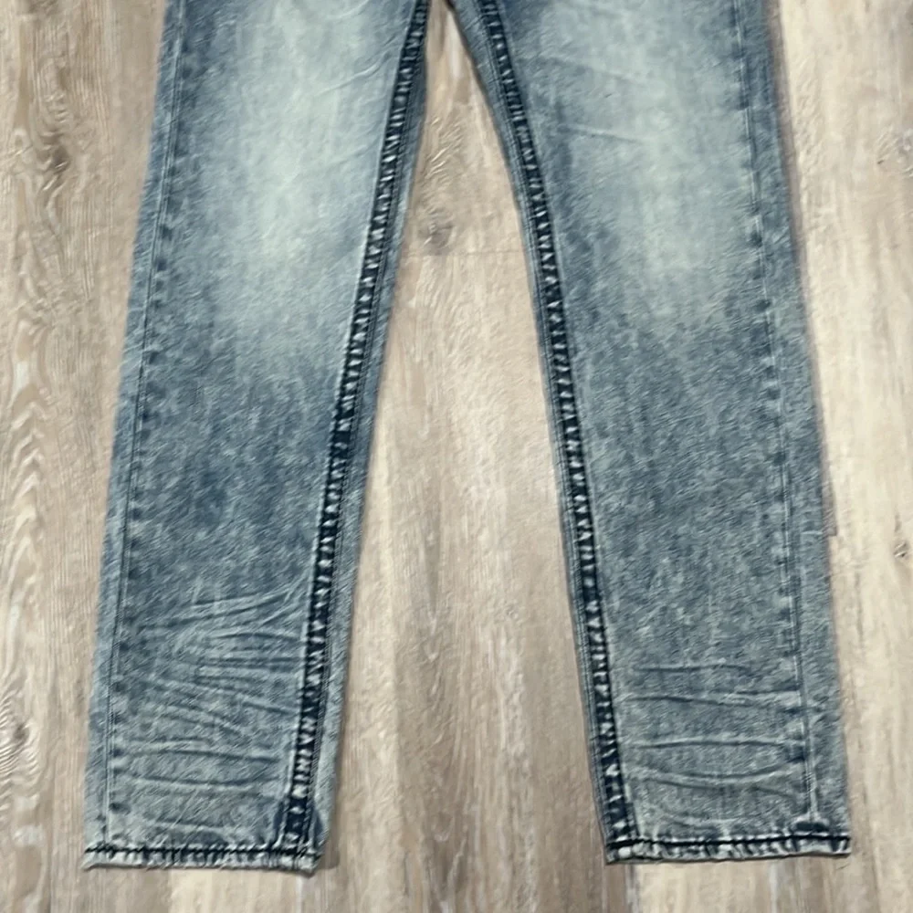 True Religion Mens new with tags jean waist 33